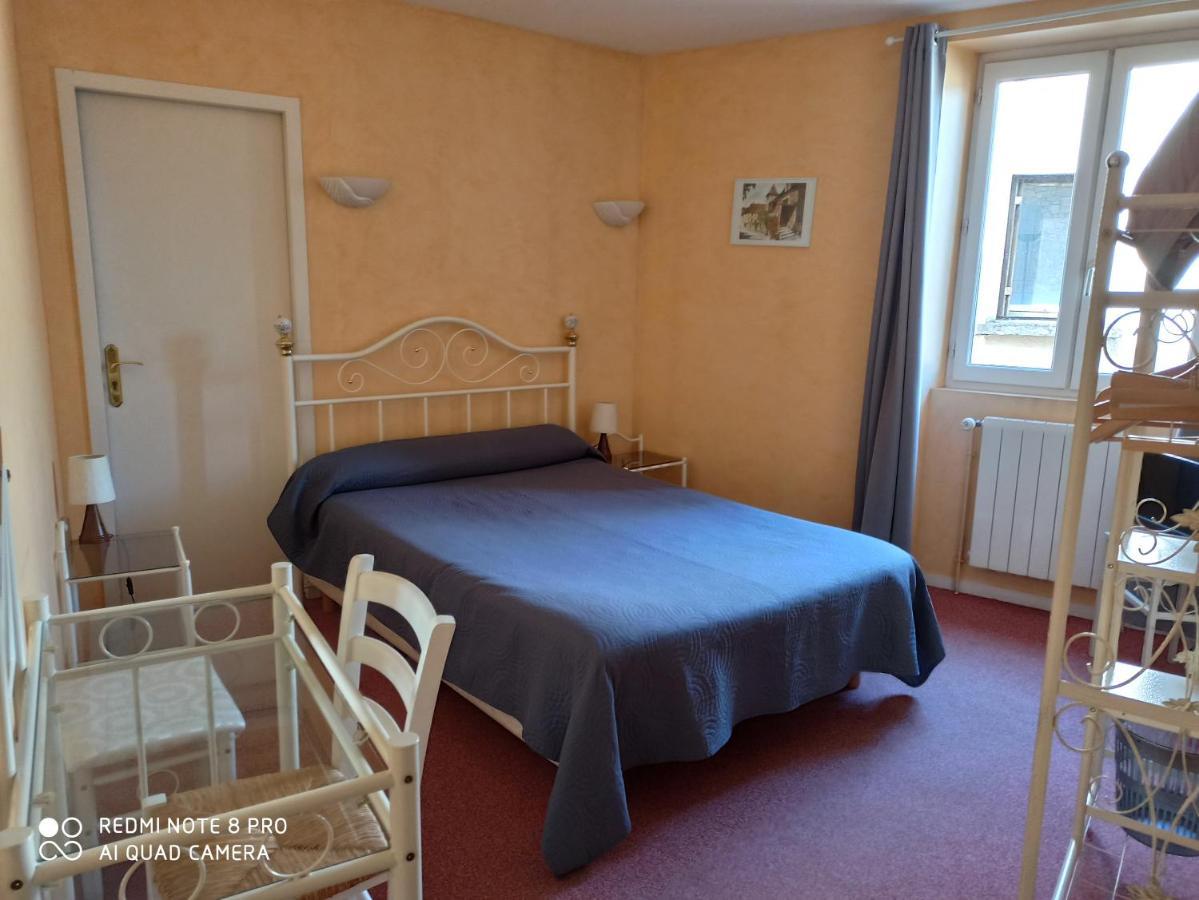 Hotel Auberge De La Nauze Sagelat Екстериор снимка