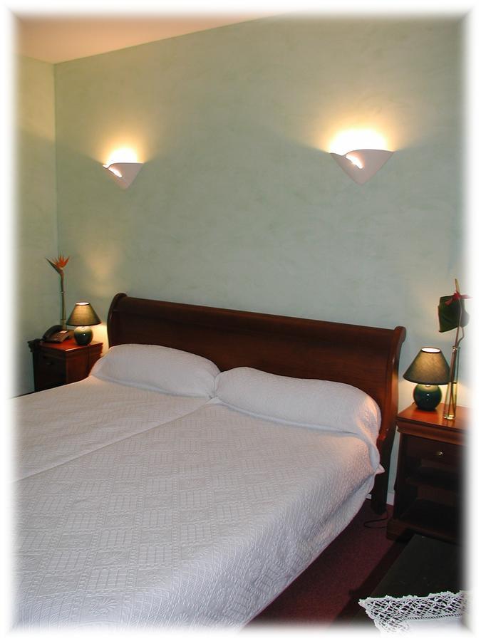 Hotel Auberge De La Nauze Sagelat Стая снимка