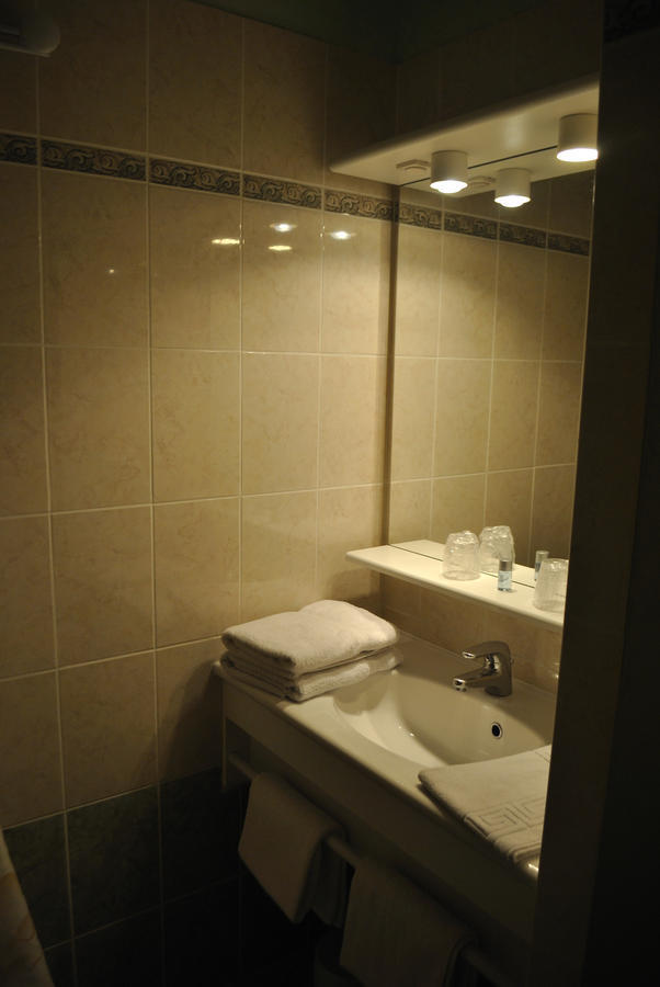 Hotel Auberge De La Nauze Sagelat Стая снимка