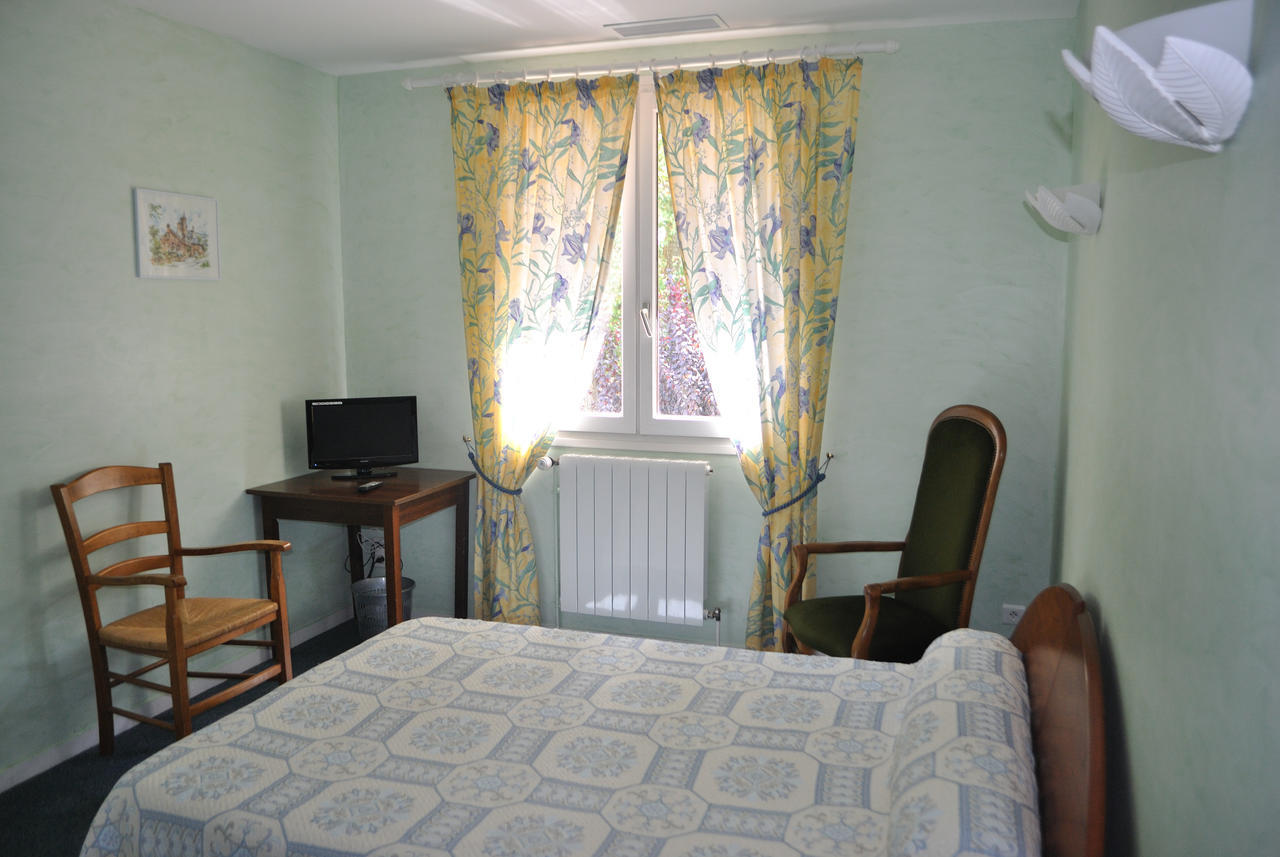 Hotel Auberge De La Nauze Sagelat Стая снимка