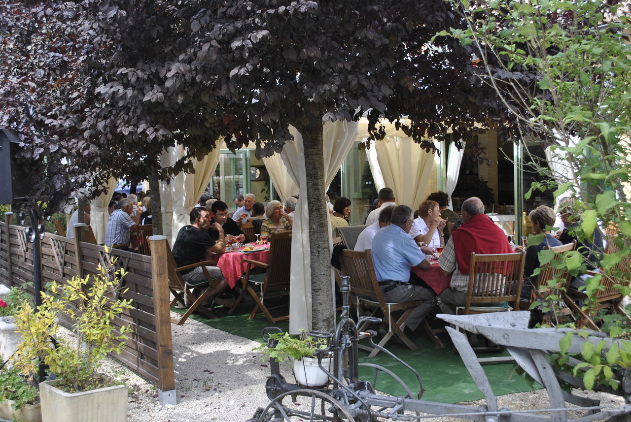 Hotel Auberge De La Nauze Sagelat Екстериор снимка